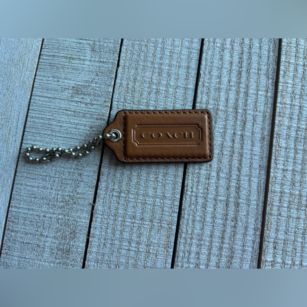 Coach 2.5” Hand Tag Set - Picture 4 of 5